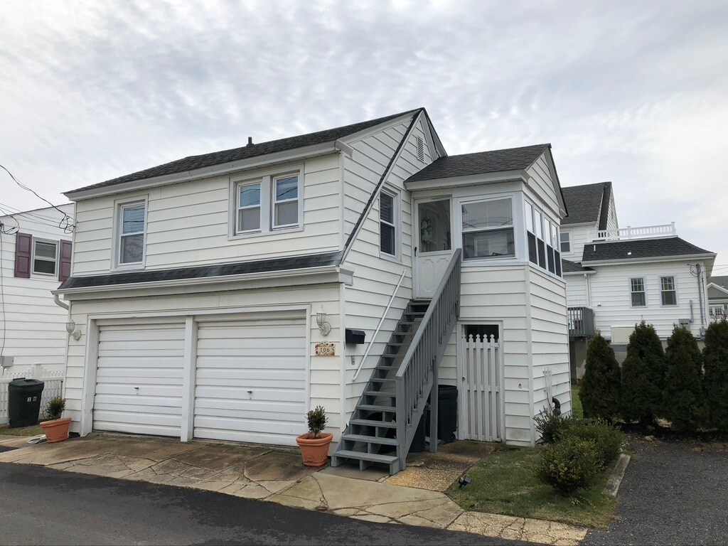 106 Lincoln Ln Unit Apt, Avon By The Sea, NJ 07717 Apartments in Avon