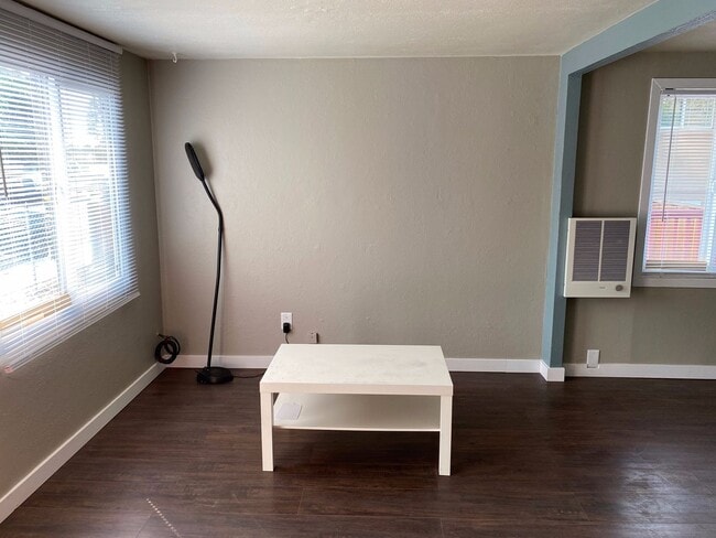 Building Photo - Little cottage nestled in a street surroun...