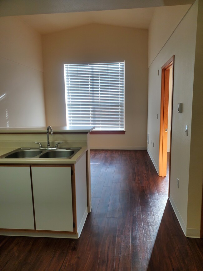 Trinity Court Apartments 2200 NW Jackson Ave Corvallis OR 97330 Trinity Court Apartments 2200 NW Jackson Ave Corvallis OR 97330