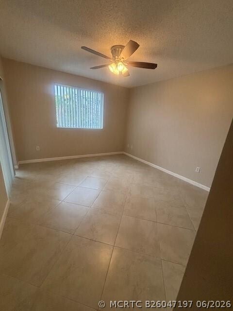 Building Photo - 2640 S University Dr