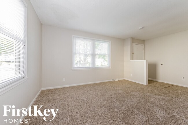 Foto del edificio - 7809 E 49th St