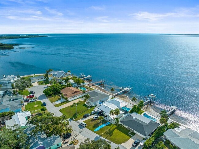 Foto del edificio - 1909 Gulfview Dr