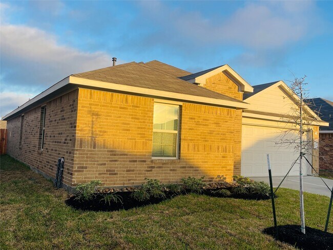 Building Photo - 5146 Bay Mdws Ln