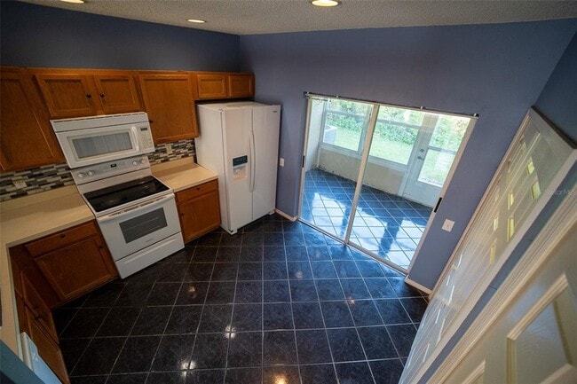 Building Photo - 1250 Redondo Way