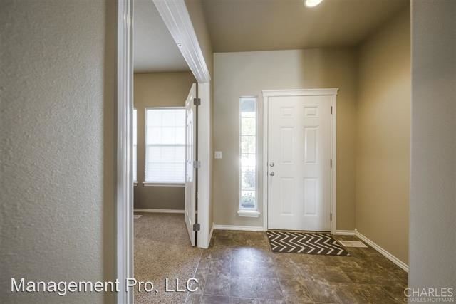Building Photo - 3724 N McKinley Park Ave