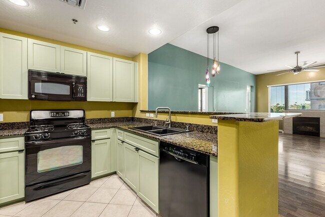 Foto del edificio - 2302 N Central Ave