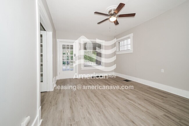 Foto del edificio - 1216 Dueber Ave SW