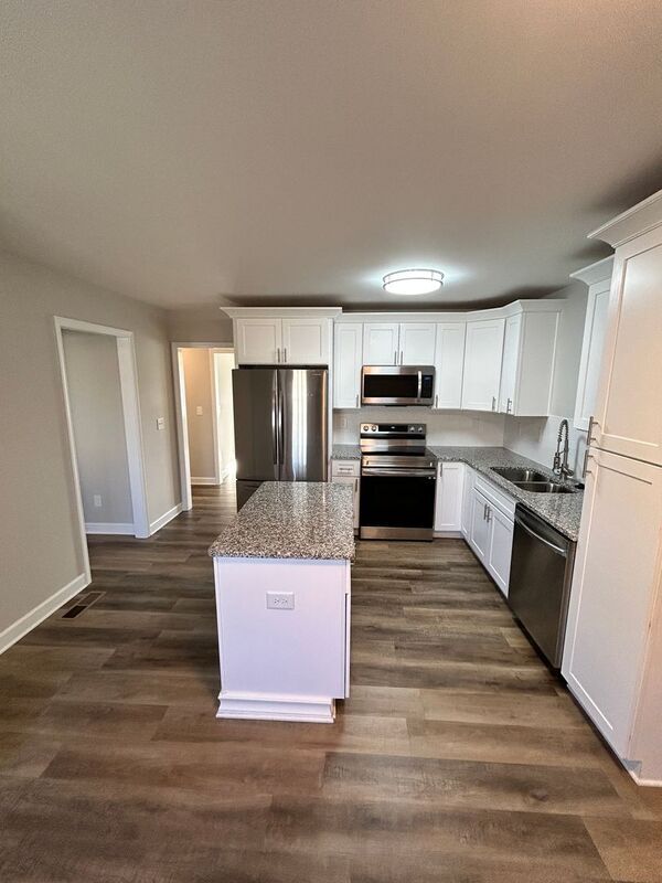 Building Photo - 138 Plumlee Dr