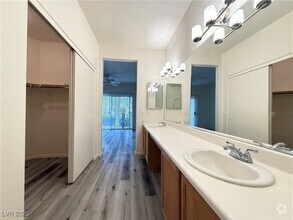Building Photo - 813 Peachy Canyon Cir