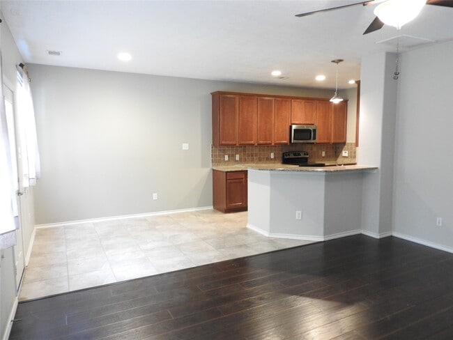 Building Photo - 3 Whitekirk Pl