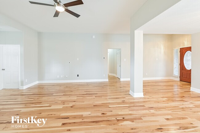 Building Photo - 10364 Stone Gate Dr