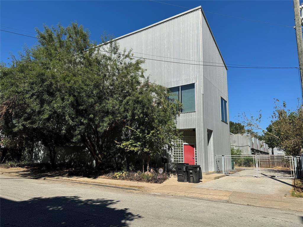 Foto principal - 5218 Gibson St