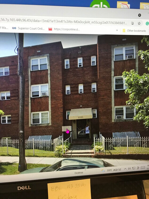 Foto principal - 3335 C St SE