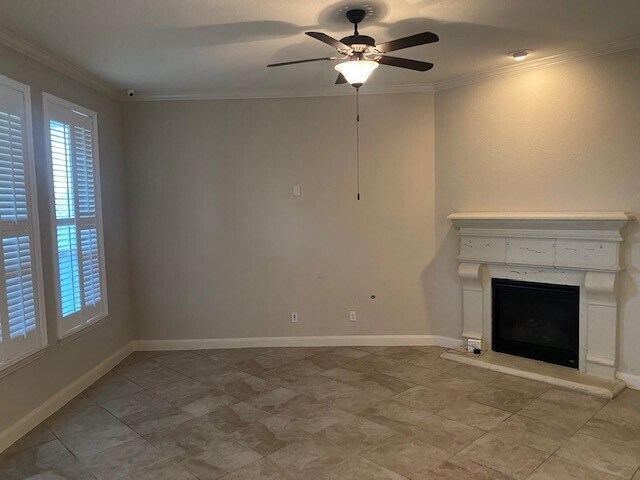 Foto del edificio - 7911 Sydney Bay Ct