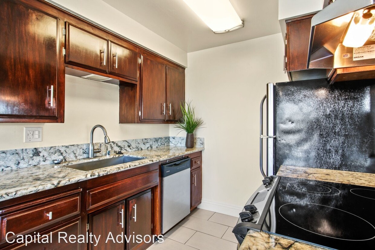 Primary Photo - 4333 2nd St