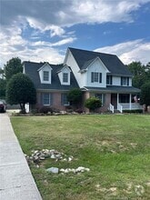 Building Photo - 371 Stone Cross Dr