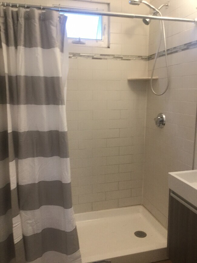 Foto del edificio - 320 Westmoreland Ave