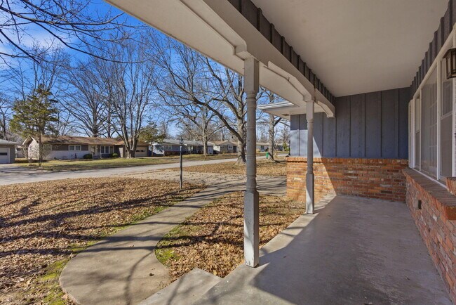 Foto del edificio - 2308 S Hampton Ave