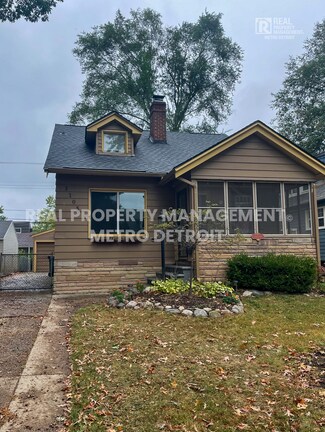 Building Photo - 1105 E Fifth St