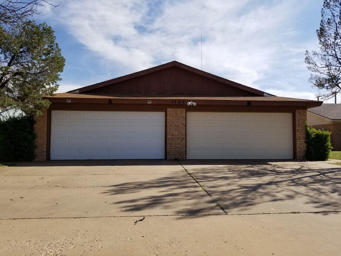 Foto principal - 1107 80th St