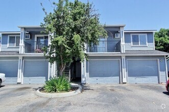 Building Photo - 6734 W Clinton Ln