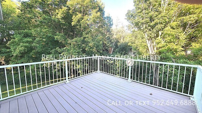 Foto del edificio - 15229 Bludorn Circle-