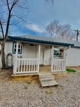 Building Photo - 706 Railroad Ave