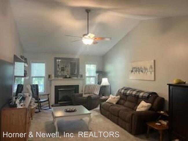 Building Photo - 3 br, 2 bath House - 7837 Shady Banks Terrace