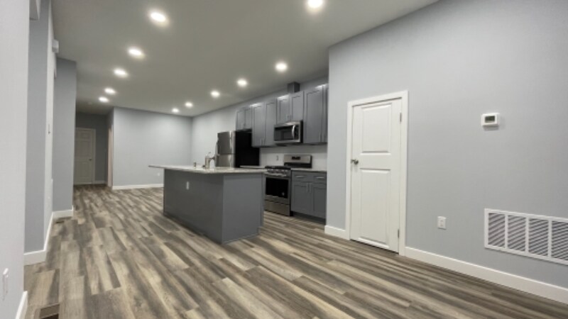 Foto principal - 7953 Burholme Ave