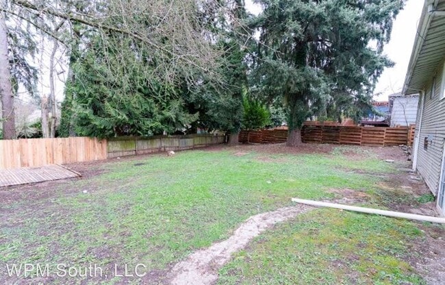 Building Photo - 4 br, 2 bath House - 20127 12th Place S