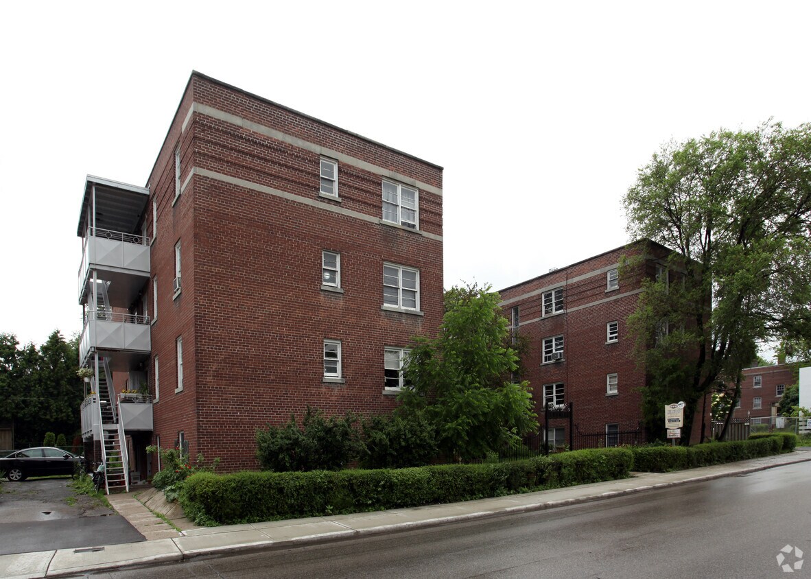 Photo du bâtiment - 841-869 Millwood Rd