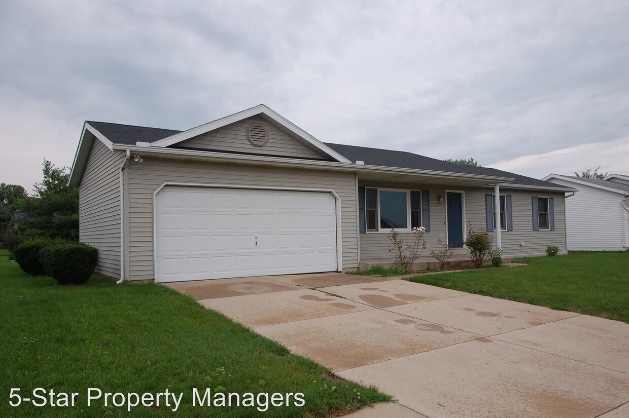 605 Noelwood Dr, Goshen, IN 46526 House for Rent in Goshen, IN