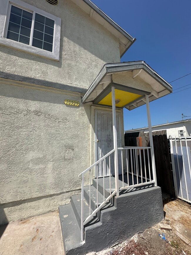 Foto del edificio - 10929 Compton Ave
