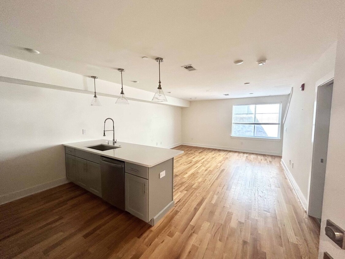 Primary Photo - Fantastic Newly Built 3 Bedroom Available ...