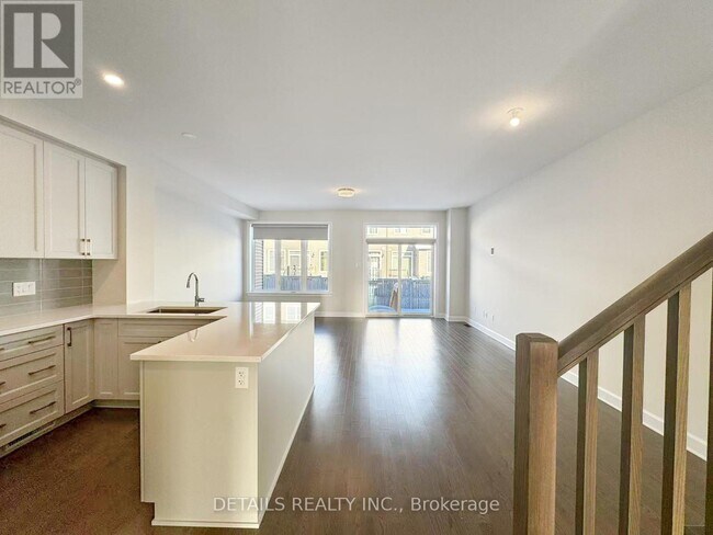 Building Photo - 170 Angelonia Cres