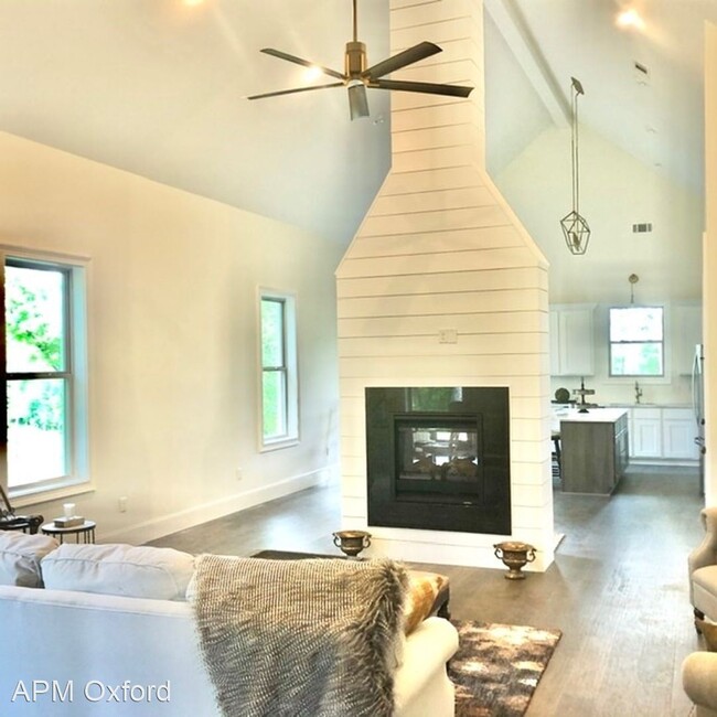 Building Photo - 5 br, 3.5 bath House - 70 County Raod 409