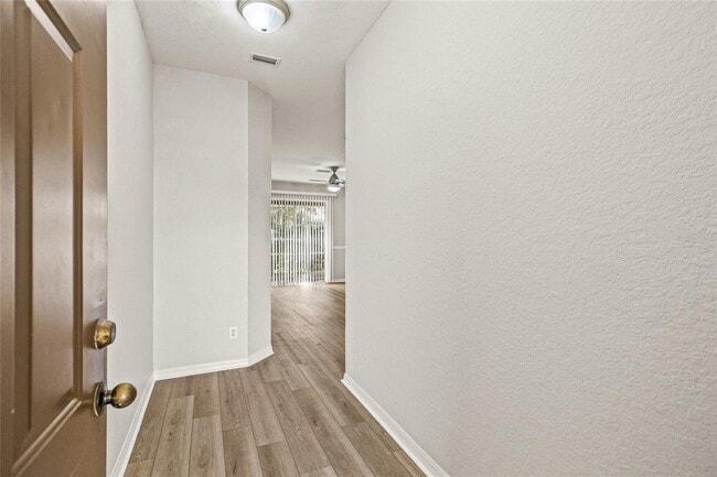 Building Photo - 10979 Winter Crest Dr