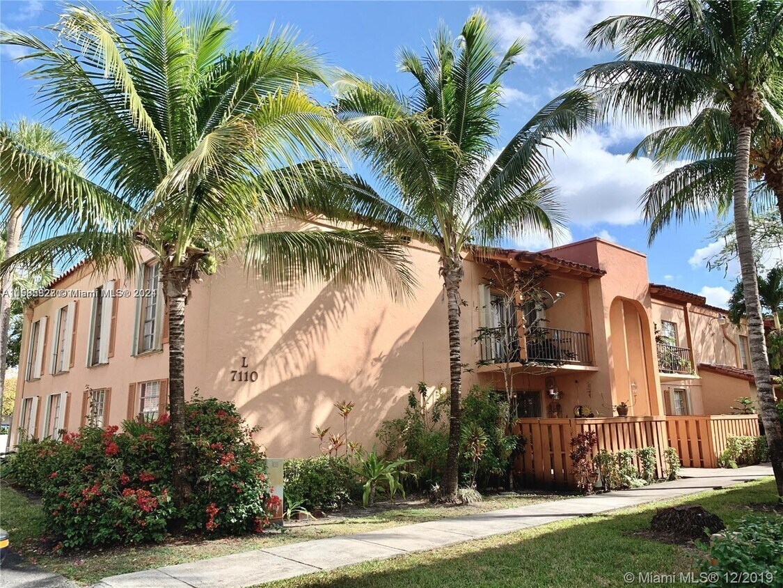 Primary Photo - 7110 Fairway Dr