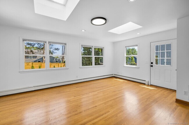 Building Photo - 29 Ridgeley St