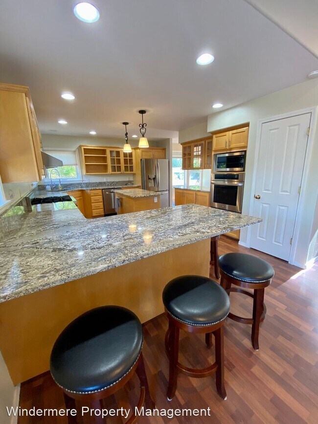 Foto del edificio - 3 br, 2 bath House - 8112 Comox Loop