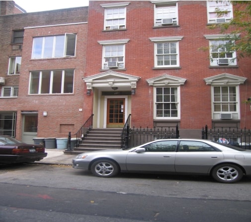 Primary Photo - 310 West Cozy