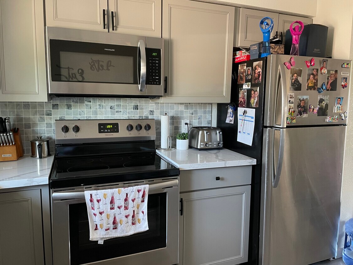 Foto principal - 1710 E 5th Ave