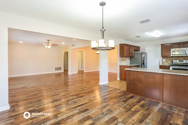 Building Photo - 1217 Brookmont Ave E