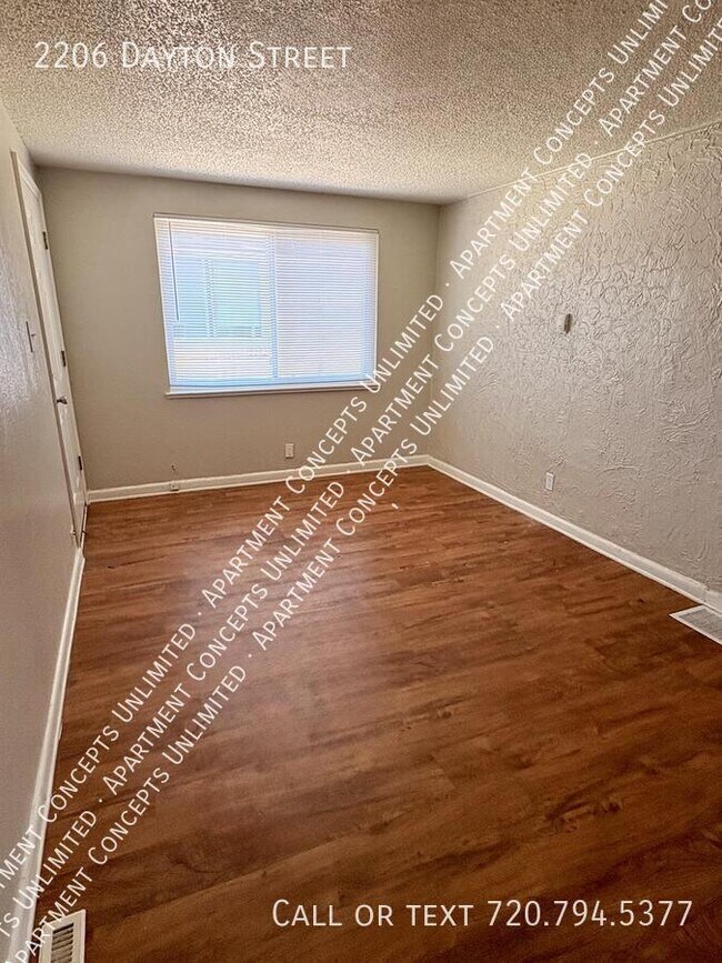 Photo - 2206 Dayton St Apartment
