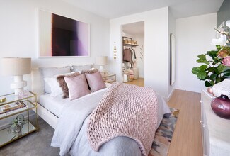 Interior Photo - VYV