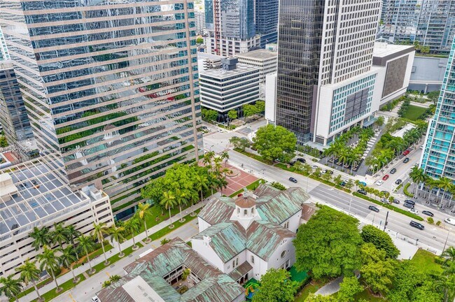 Foto del edificio - 495 Brickell Ave