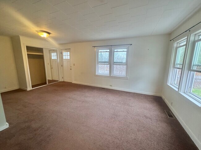 Foto del edificio - 1274 Bangor Rd