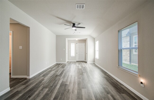 Building Photo - 13409 Cannon Crk Ct