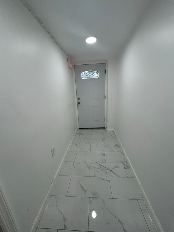 Building Photo - 94 Eaton Pl