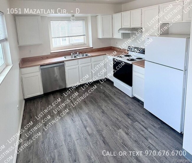 Building Photo - Recently Renovated 2 bed/1 bath Condo in C...